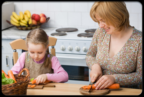 healthy_eating_s3_daughter_helps_mom_cook, www.medicinenet.com